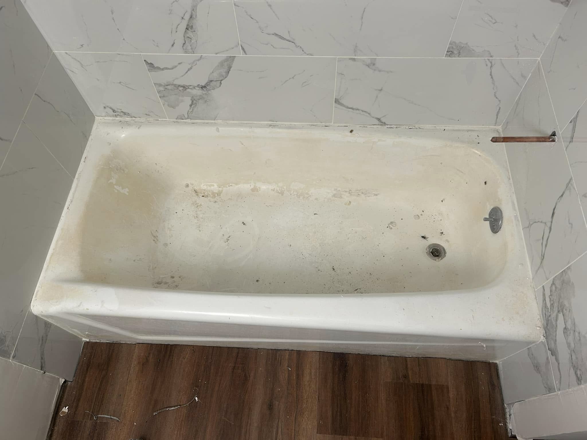 Bathtub 3 before refinishing